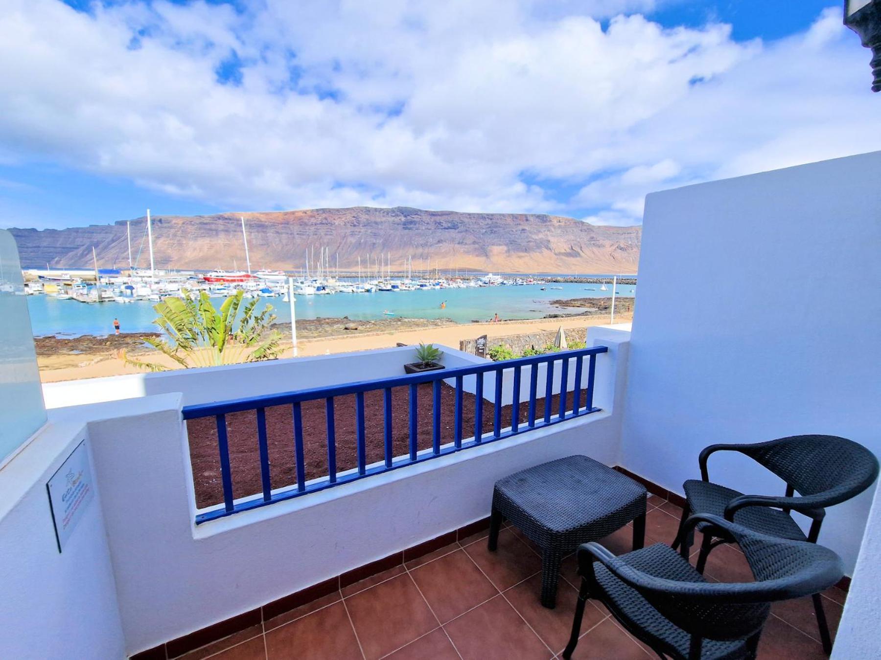 Evita Beach Suites Exclusivas Caleta de Sebo Ngoại thất bức ảnh